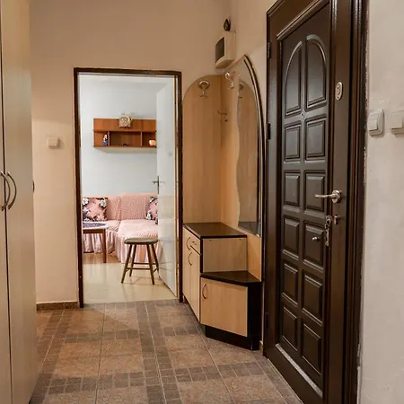Lägenhet The Lindens 1 Bedroom Cozy Free Parking By Bulgarianhomes Sofia
