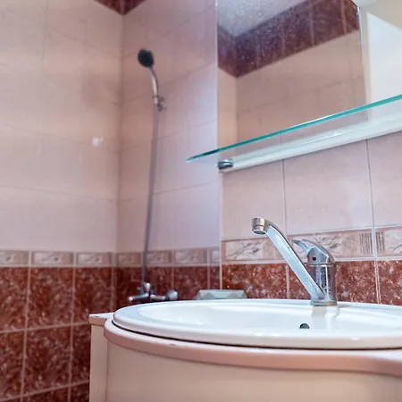 The Lindens Peaceful 1br With Free Parking And Views * ソフィア